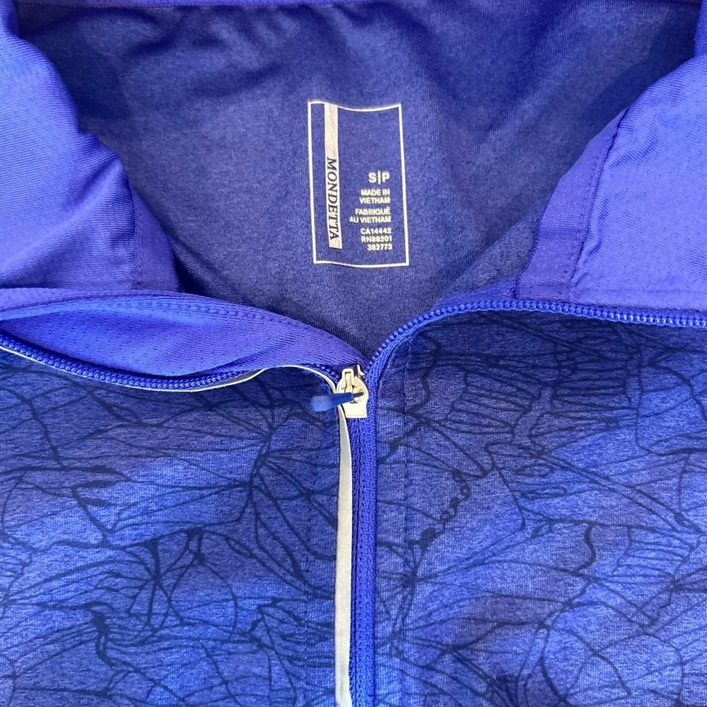 Mondetta Blue/Purple Patterned Zip-Up - Picture 2 of 5